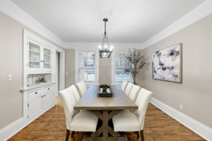 Dinning Room in Magnolia home