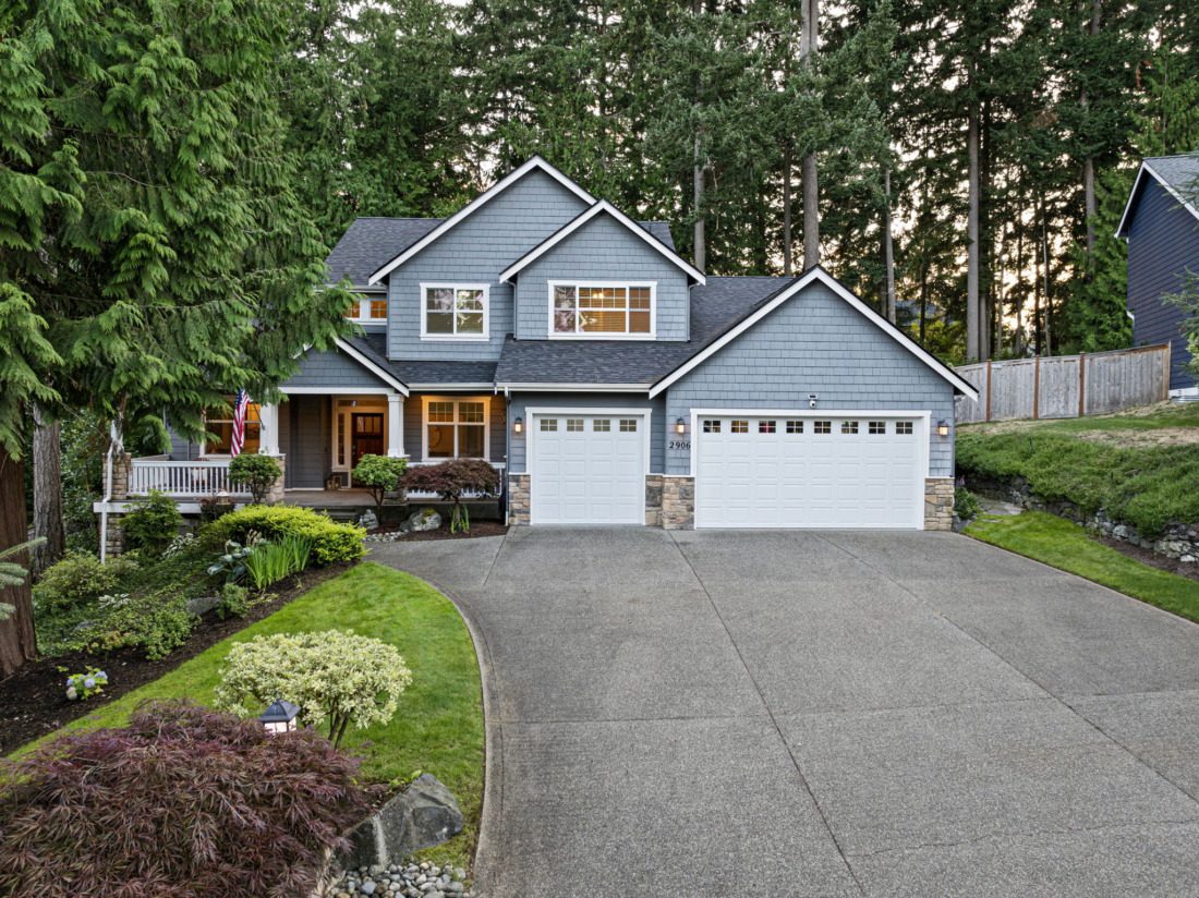 Home in Gig Harbor Cromwell Woods listed by Dwell Home Team