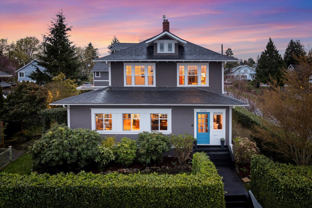 North Tacoma Historic Home listed by Dwell Home Team
